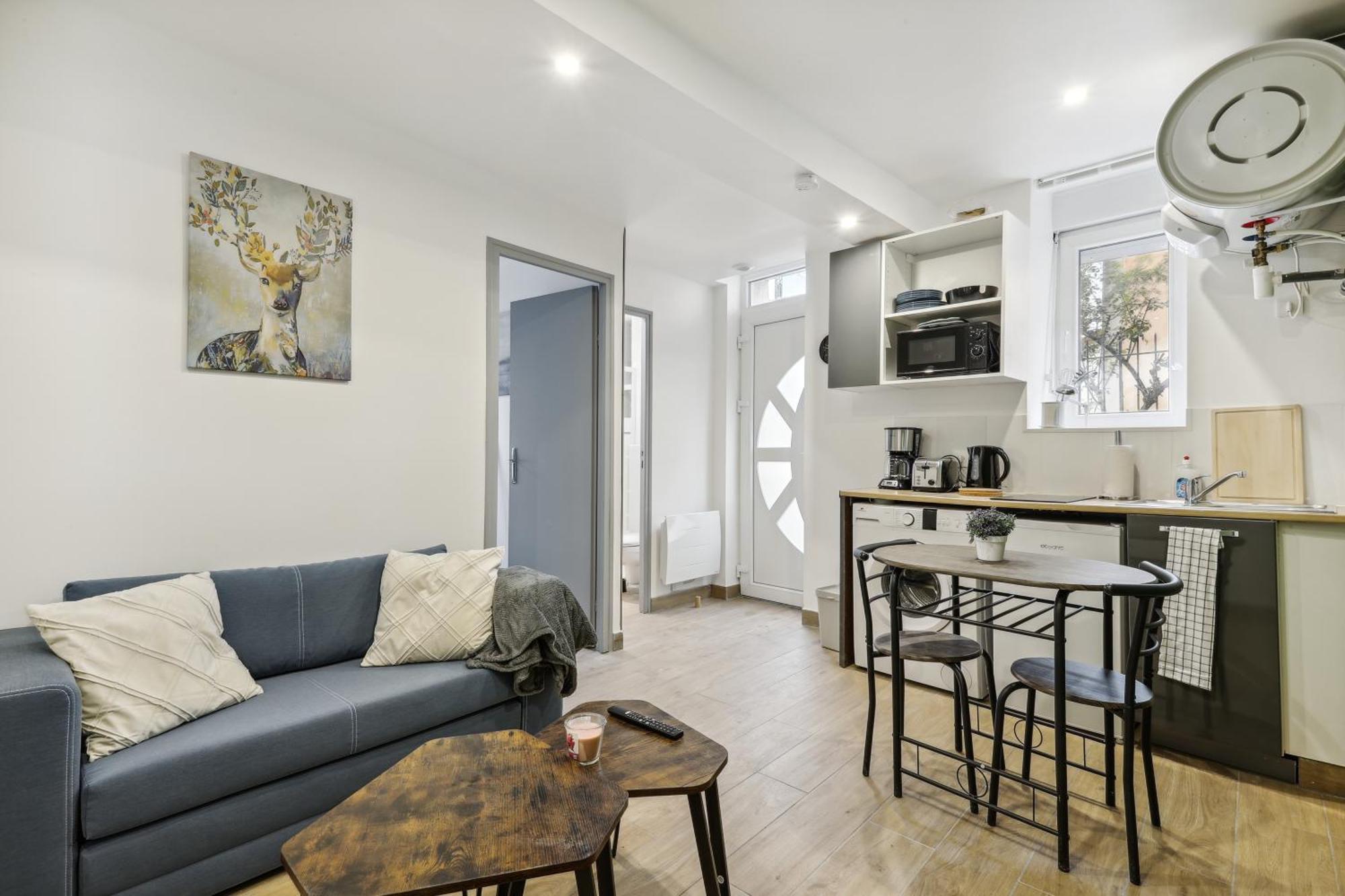 Chic Cosy Apart With Parking Jouarre エクステリア 写真